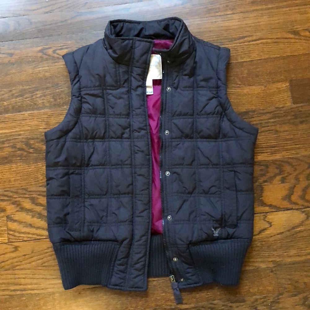 american eagle navy puffer vest
